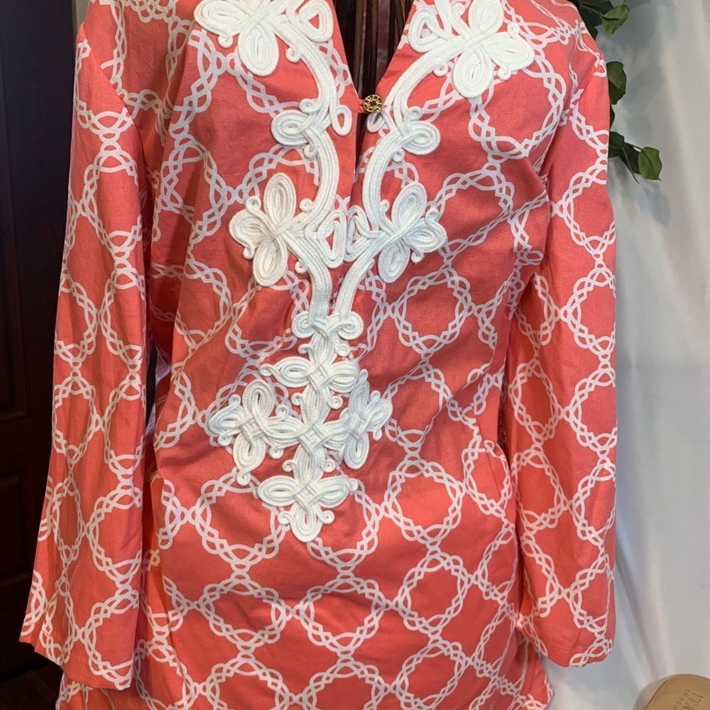 Woman’s Basic Edition Blouse - Picture 10 of 13